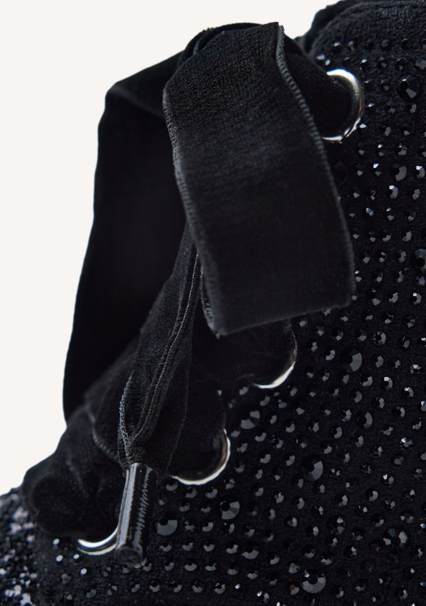 2244-botas-brillo-y-pedrer-a-finchley-negro-1.jpg