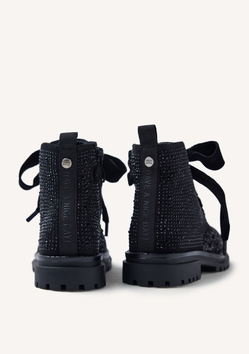 2244-botas-brillo-y-pedrer-a-finchley-negro-1.jpg