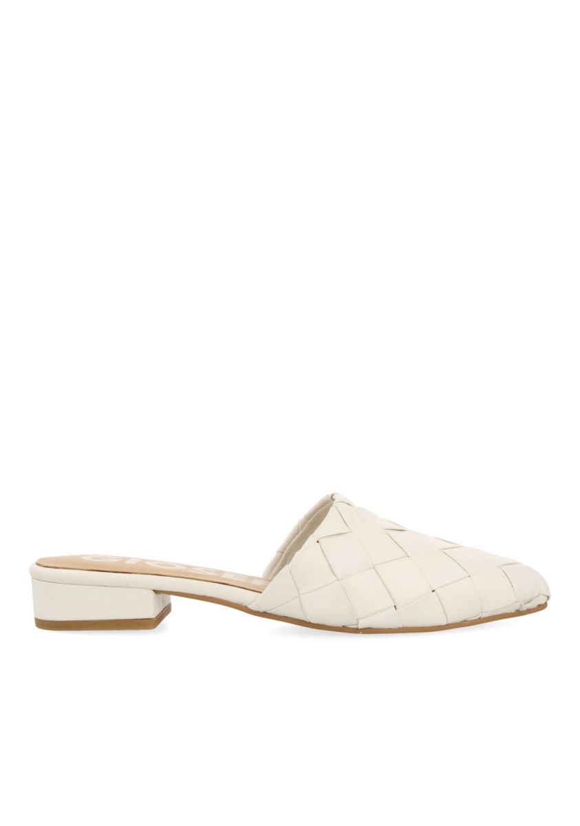 BABUCHAS TRENZADAS EN COLOR OFF-WHITE PARA MUJER LIKA - OFF-WHITE
