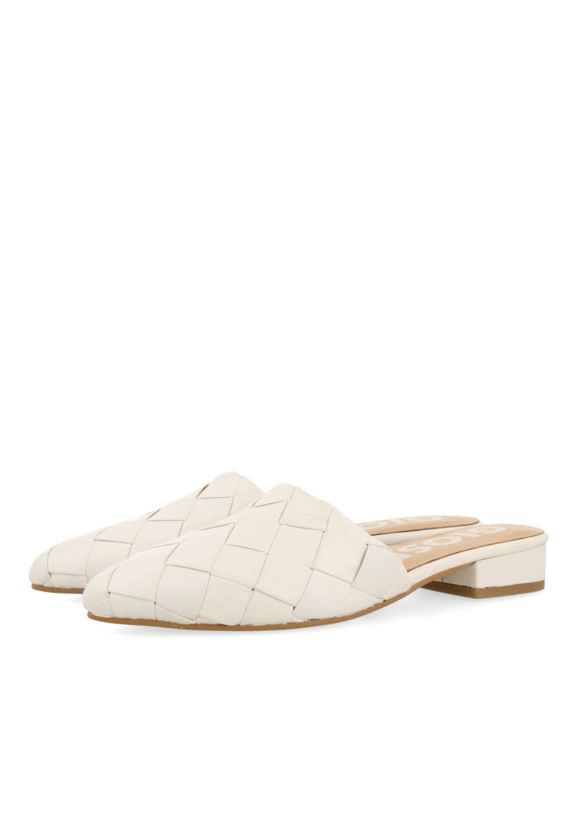 BABUCHAS TRENZADAS EN COLOR OFF-WHITE PARA MUJER LIKA - OFF-WHITE