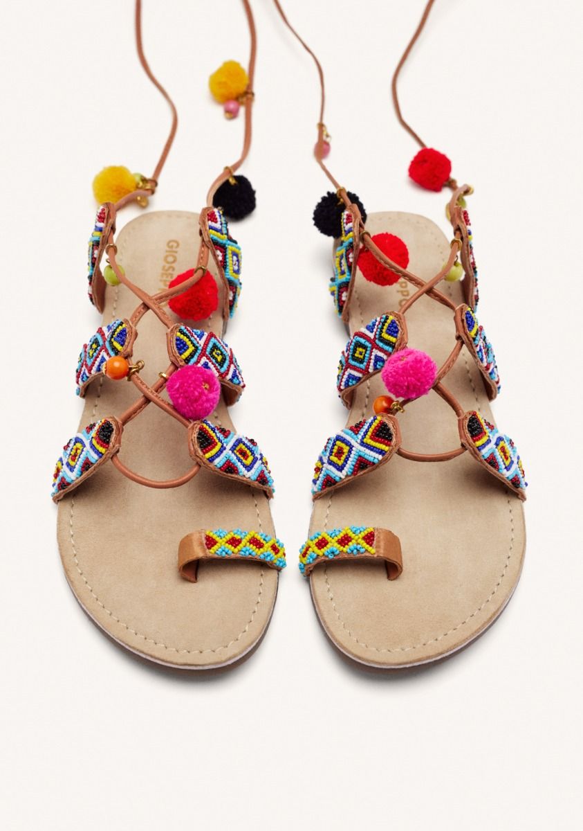22732-sandalias-piel-abalorios-y-pompones-dyani-multicolor-1.jpg