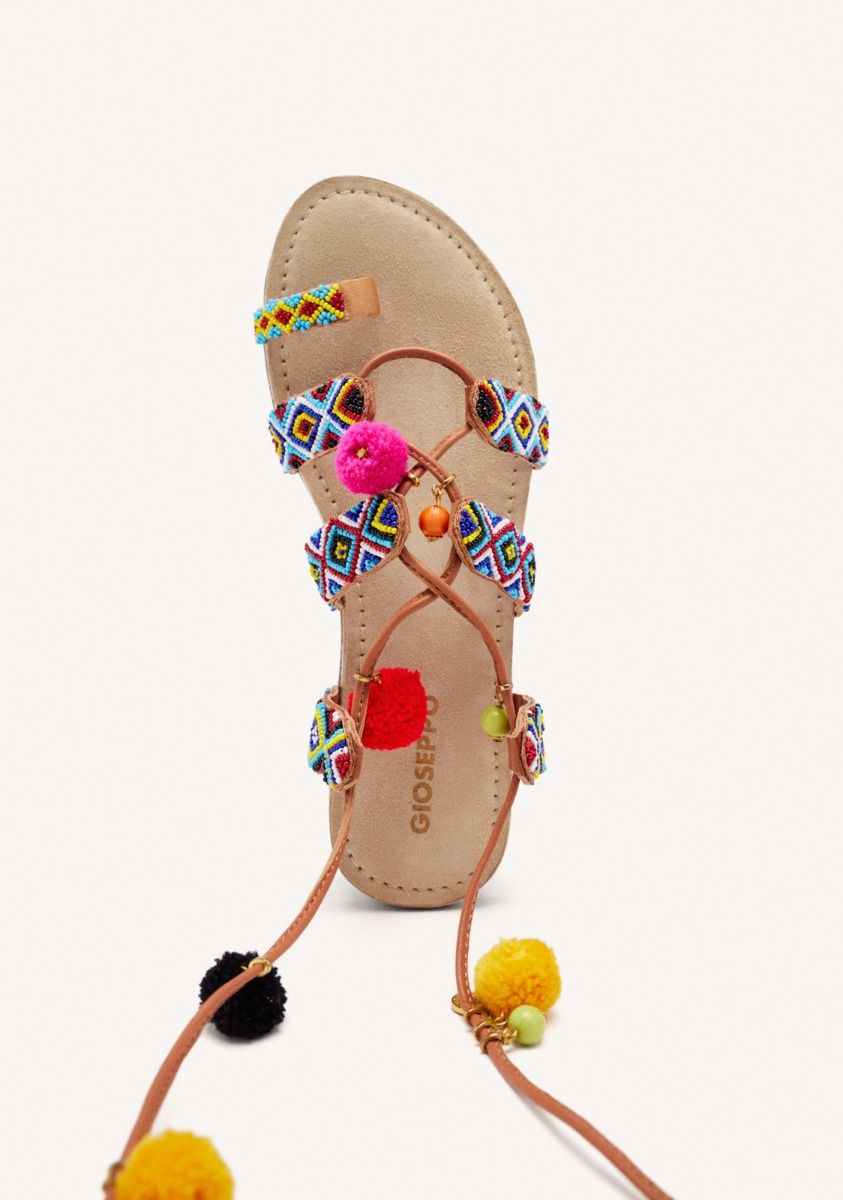 22732-sandalias-piel-abalorios-y-pompones-dyani-multicolor-1.jpg