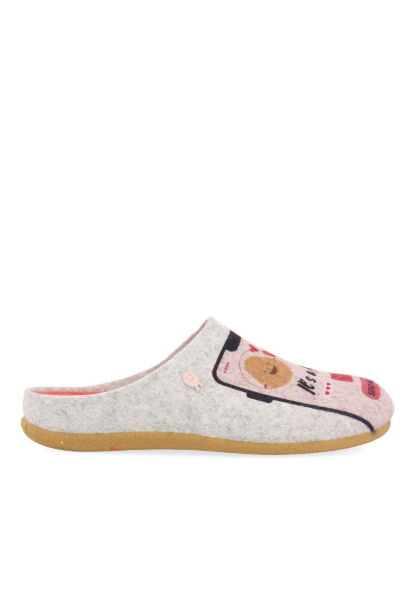 ZAPATILLAS DE ESTAR POR CASA DE LA COLECCIÃN HOT POTATOES HASLACH  - GRIS