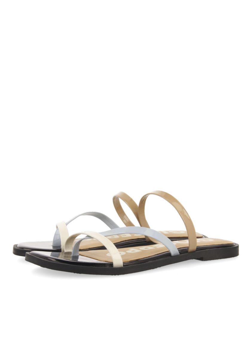 22902-sandalias-acharoladas-en-color-negro-para-mujer-aztec-negro-1.jpg