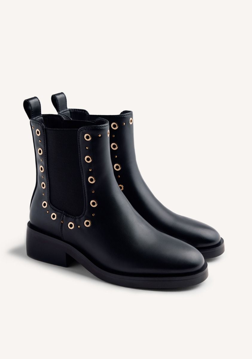2303-botines-chelsea-tachas-y-ollados-halma-negro-1.jpg