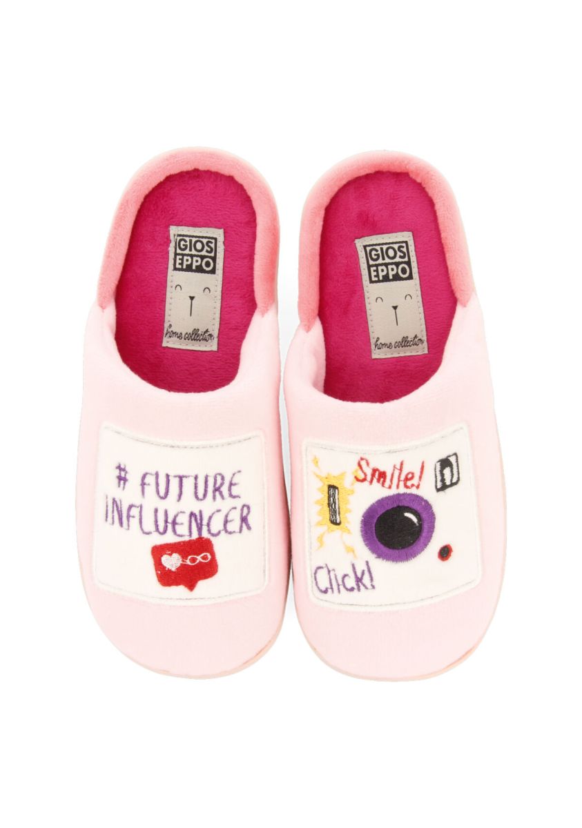 23047-zapatillas-de-estar-por-casa-destalonadas-color-rosa-con-bordado-de-redes-sociales-leduc-rosa-1.jpg