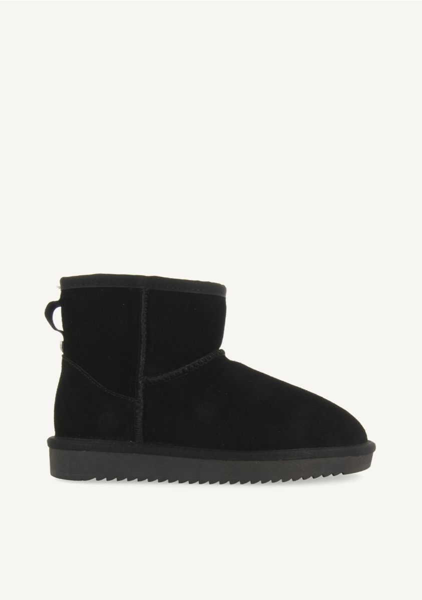 23068–botas-australianas-color-negro-de-ca-a-media-para-mujer-gilliam-negro-1.jpg