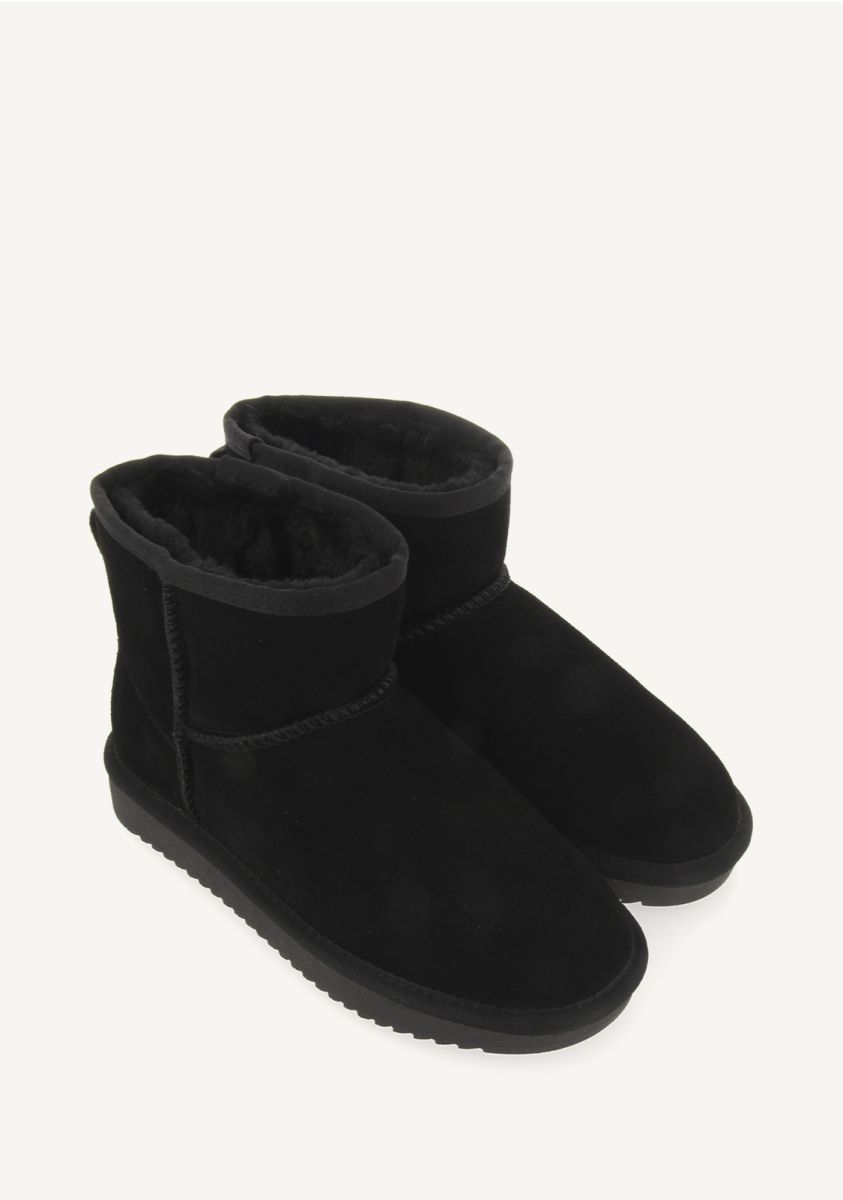 23068–botas-australianas-color-negro-de-ca-a-media-para-mujer-gilliam-negro-1.jpg