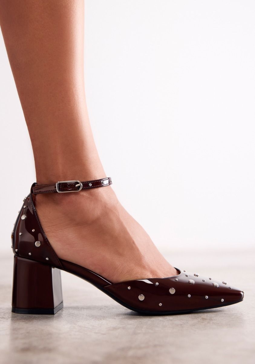 2343-zapatos-mary-jane-efecto-charol-tachas-kinbrae-marron-1.jpg