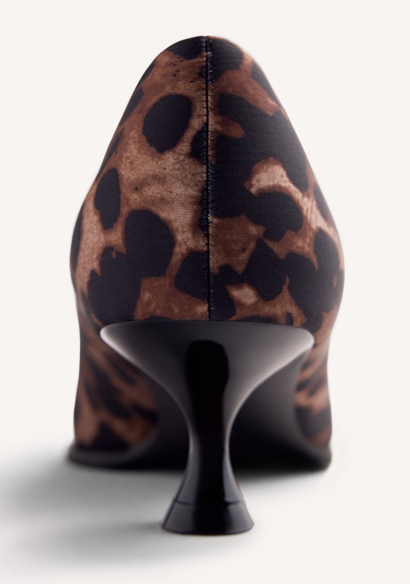 2583-zapatos-tac-n-estampado-animal-biwabik-leopardo-1.jpg