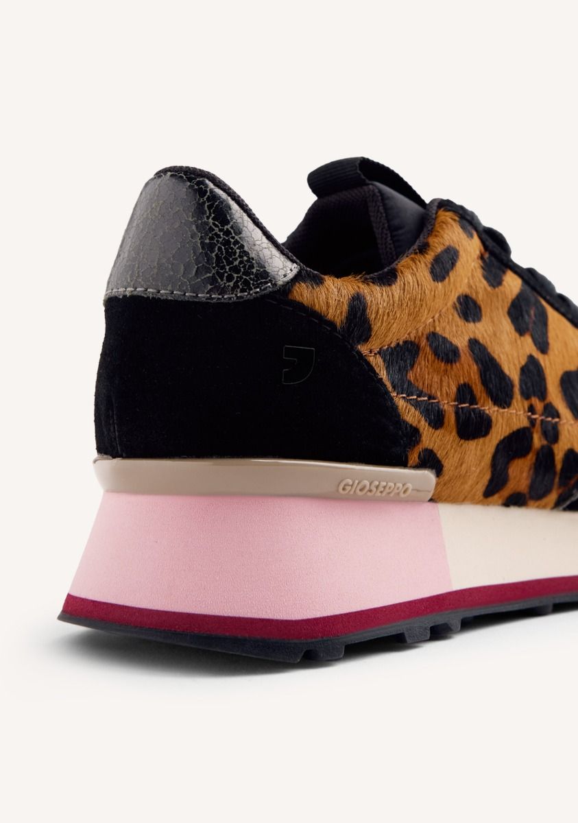 2739-zapatillas-piel-estampado-animal-chesaning-marron-1.jpg