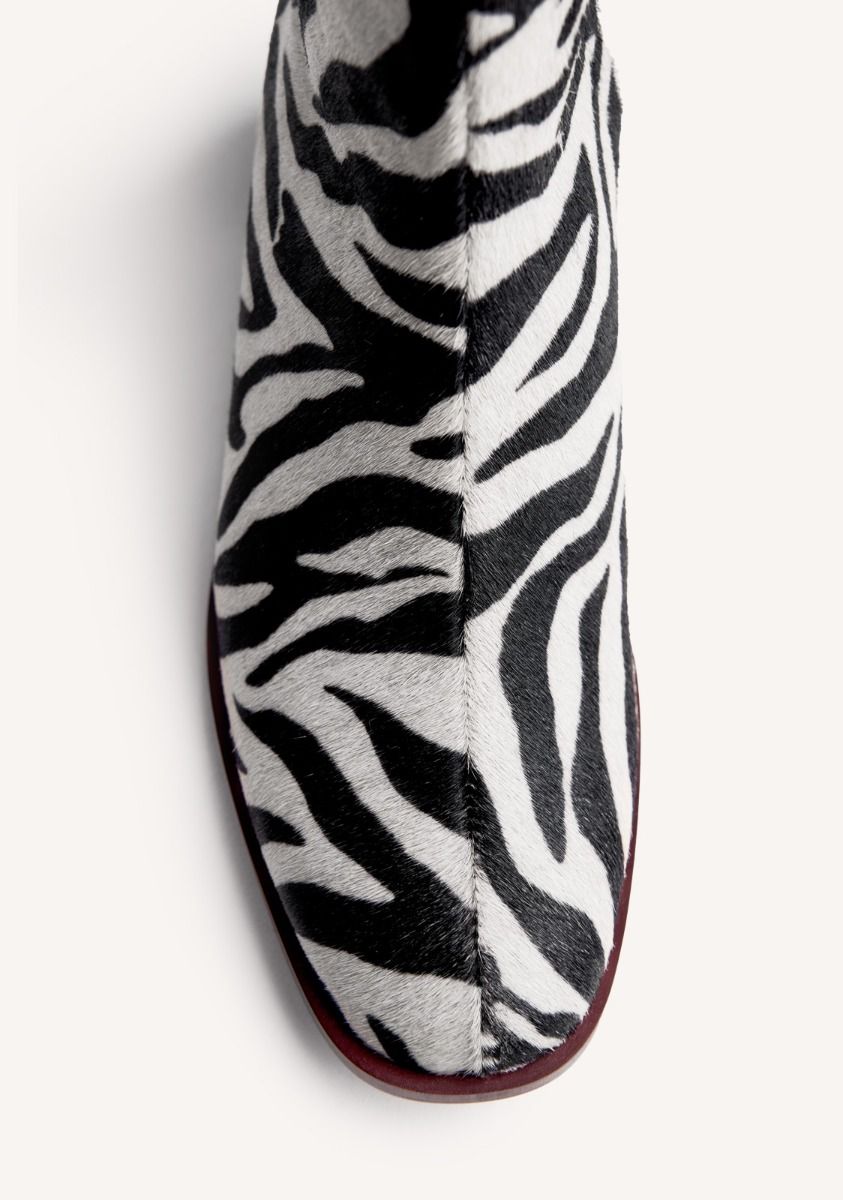 2859-botines-piel-estampado-animal-remer-cebra-1.jpg