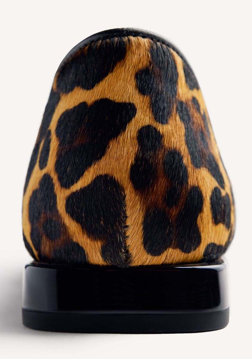 3011-bailarinas-piel-tachas-braham-leopardo-1.jpg