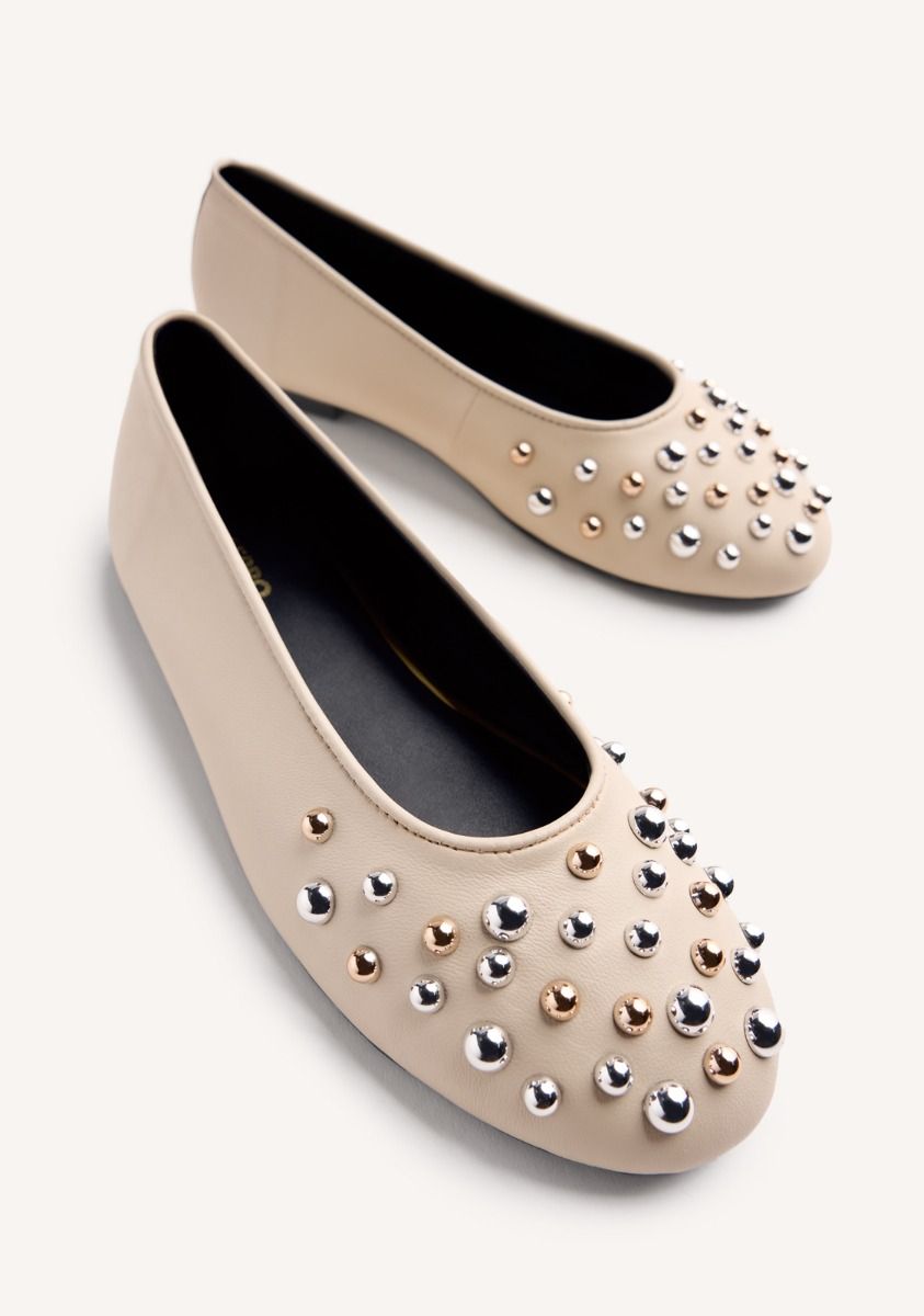 3019-bailarinas-piel-tachas-gonvick-off-white-1.jpg
