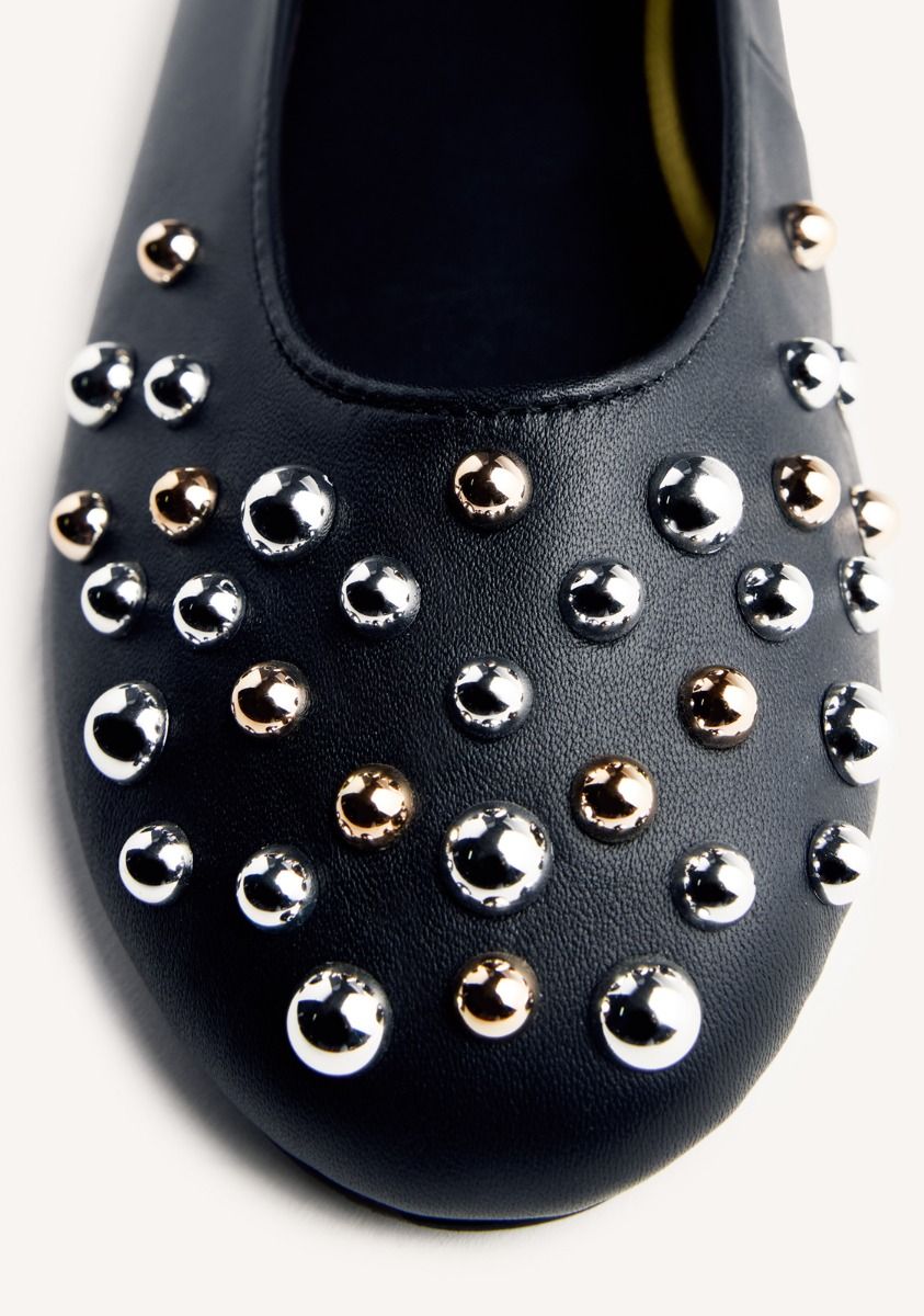 3027-bailarinas-piel-tachas-gonvick-negro-1.jpg