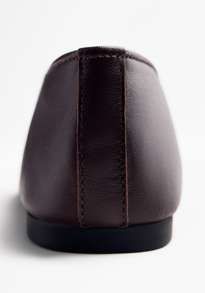 3035-bailarinas-piel-tachas-gonvick-marron-1.jpg