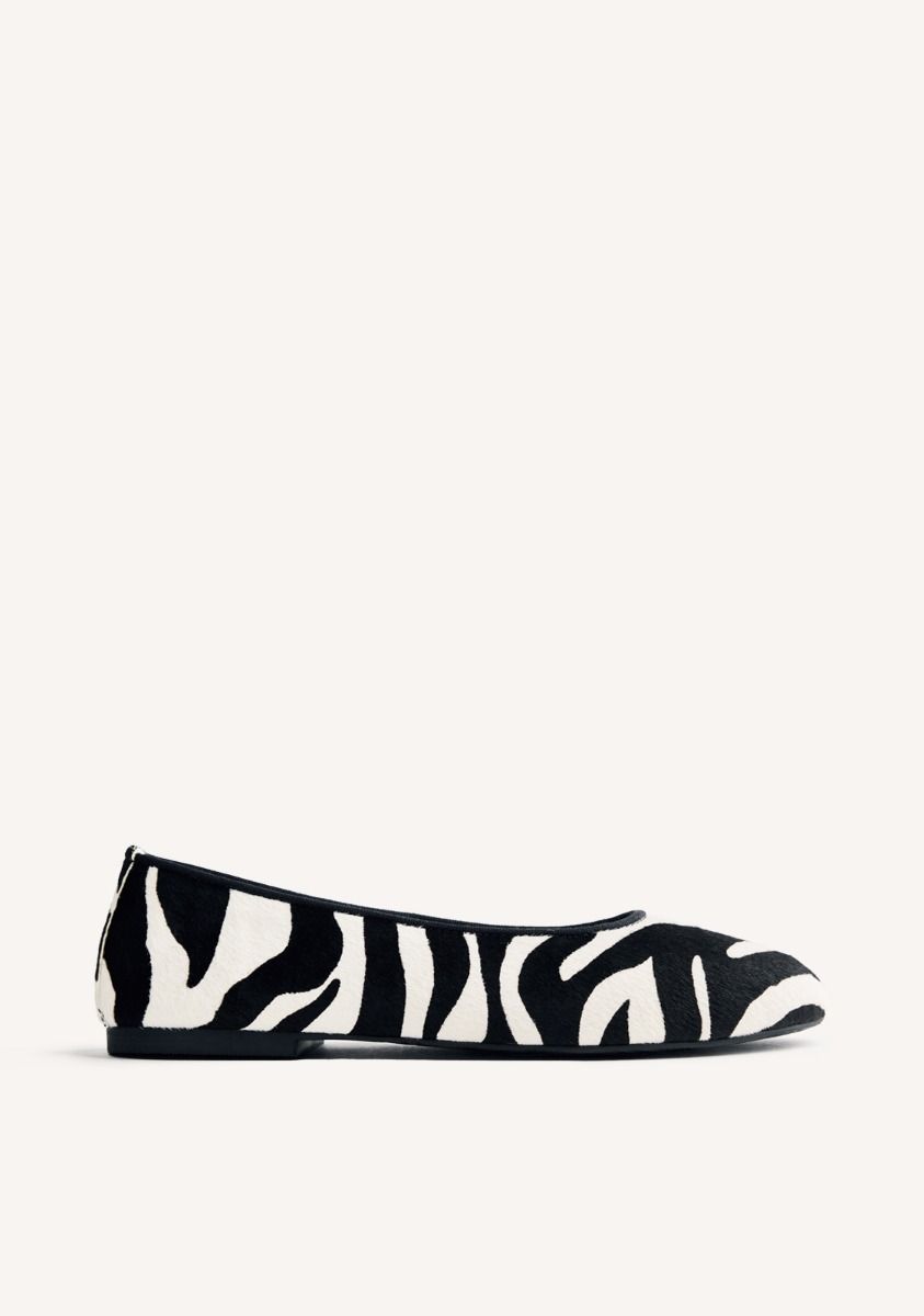 BAILARINAS PIEL ESTAMPADO ANIMAL CHOKIO - NEGRO