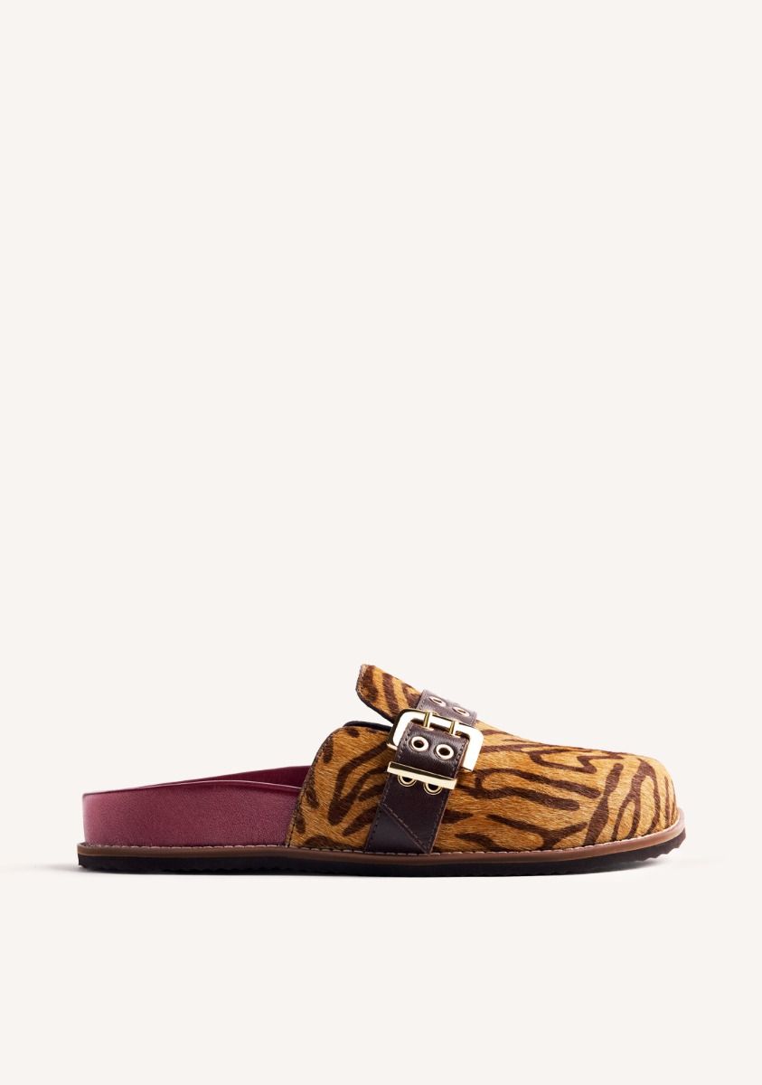 ZUECOS PIEL ESTAMPADO ANIMAL BEULAH - MARRON