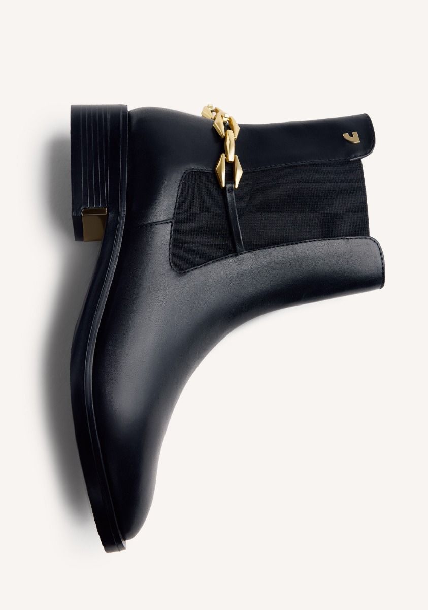 3107-botines-chelsea-piel-cadena-reese-negro-1.jpg