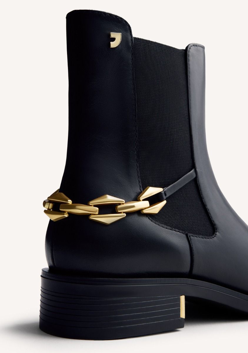 3107-botines-chelsea-piel-cadena-reese-negro-1.jpg