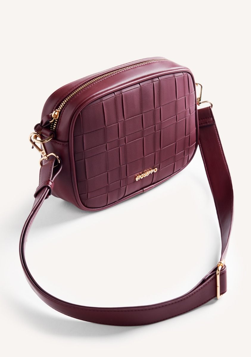 3168-bolso-bandolera-textura-aastad-burdeos-1.jpg