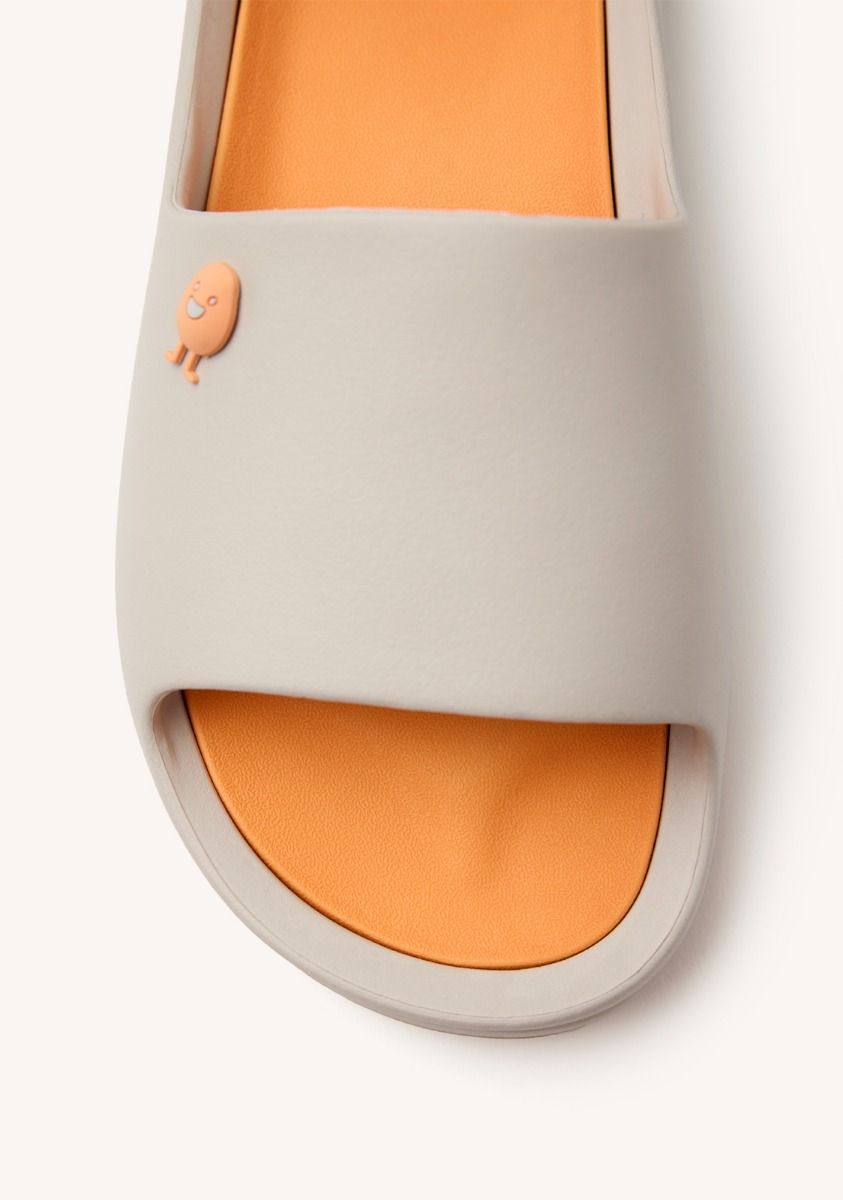 3254-chanclas-tipo-pala-gill-beig-1.jpg