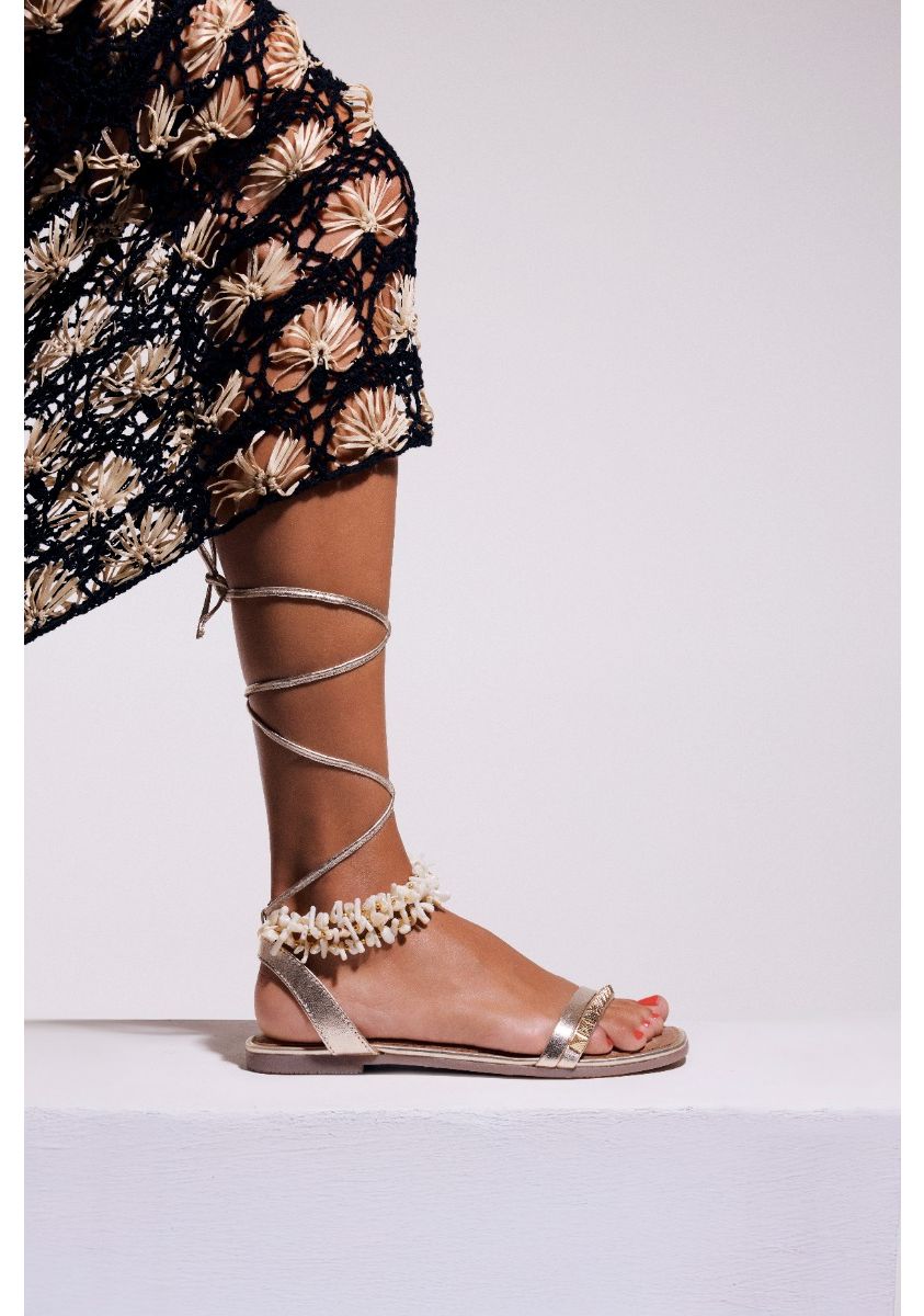 3281-sandalias-piel-tachas-y-abalorios-phoebe-platino-1.jpg