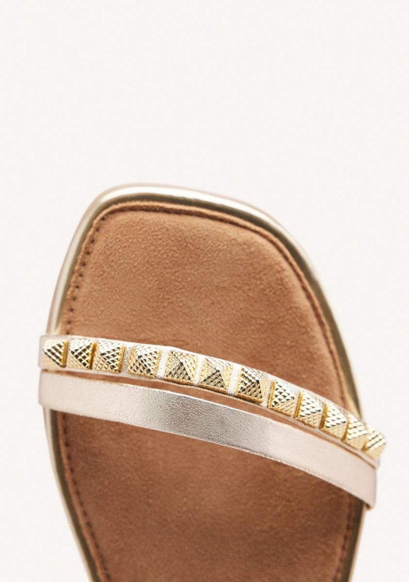 3281-sandalias-piel-tachas-y-abalorios-phoebe-platino-1.jpg