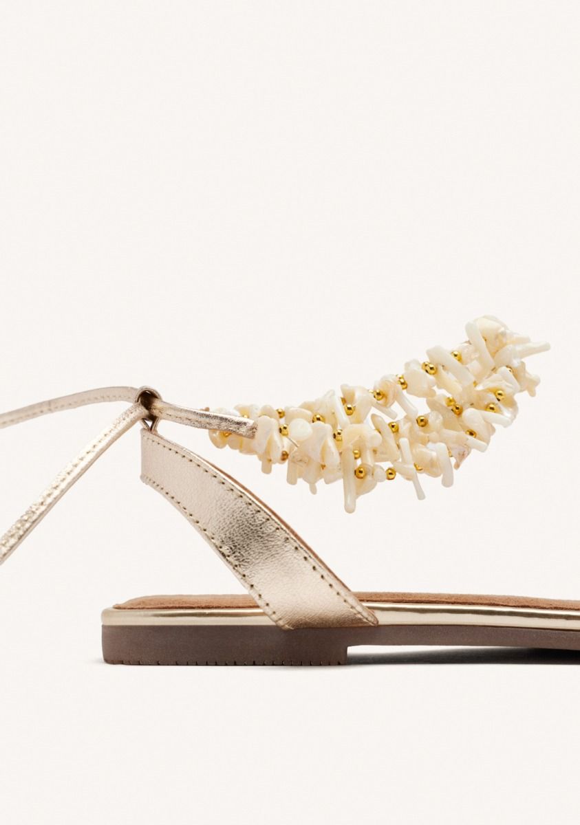 3281-sandalias-piel-tachas-y-abalorios-phoebe-platino-1.jpg