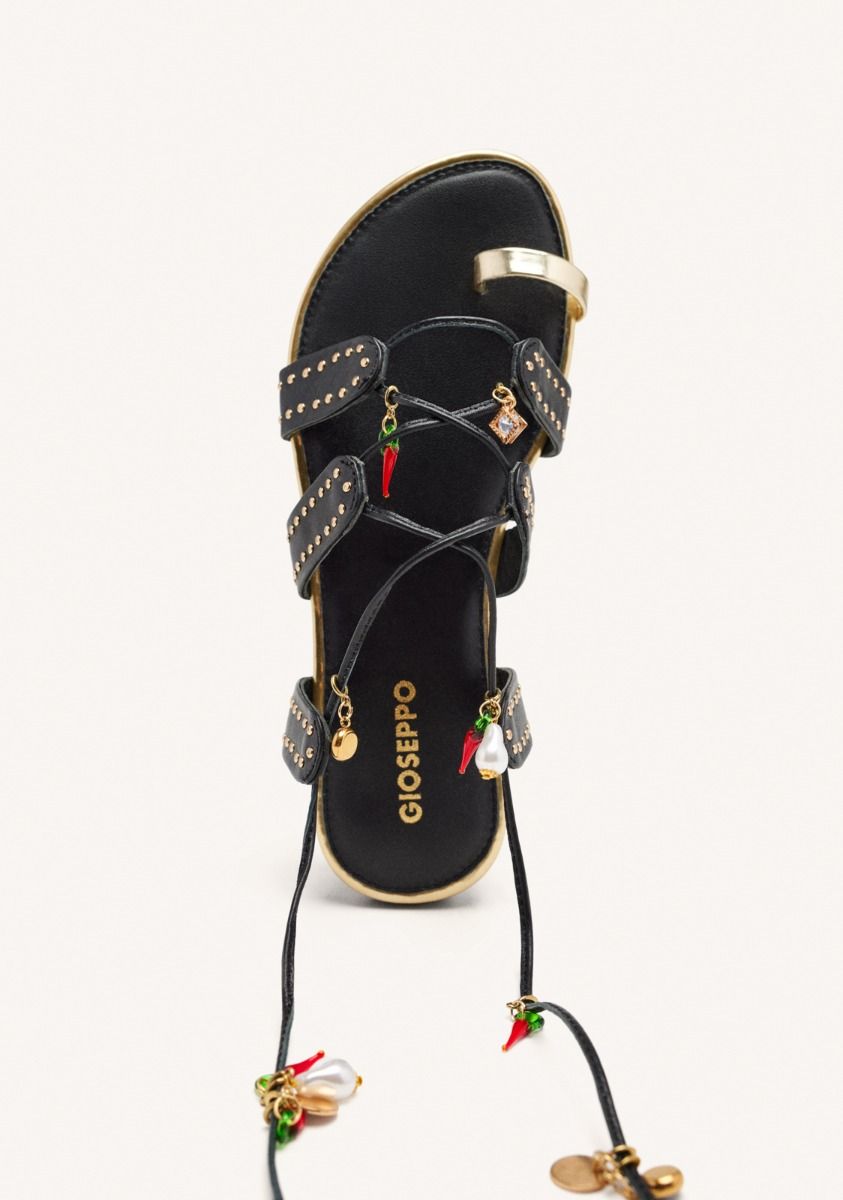 3297-sandalias-piel-abalorios-y-tachas-ione-negro-1.jpg