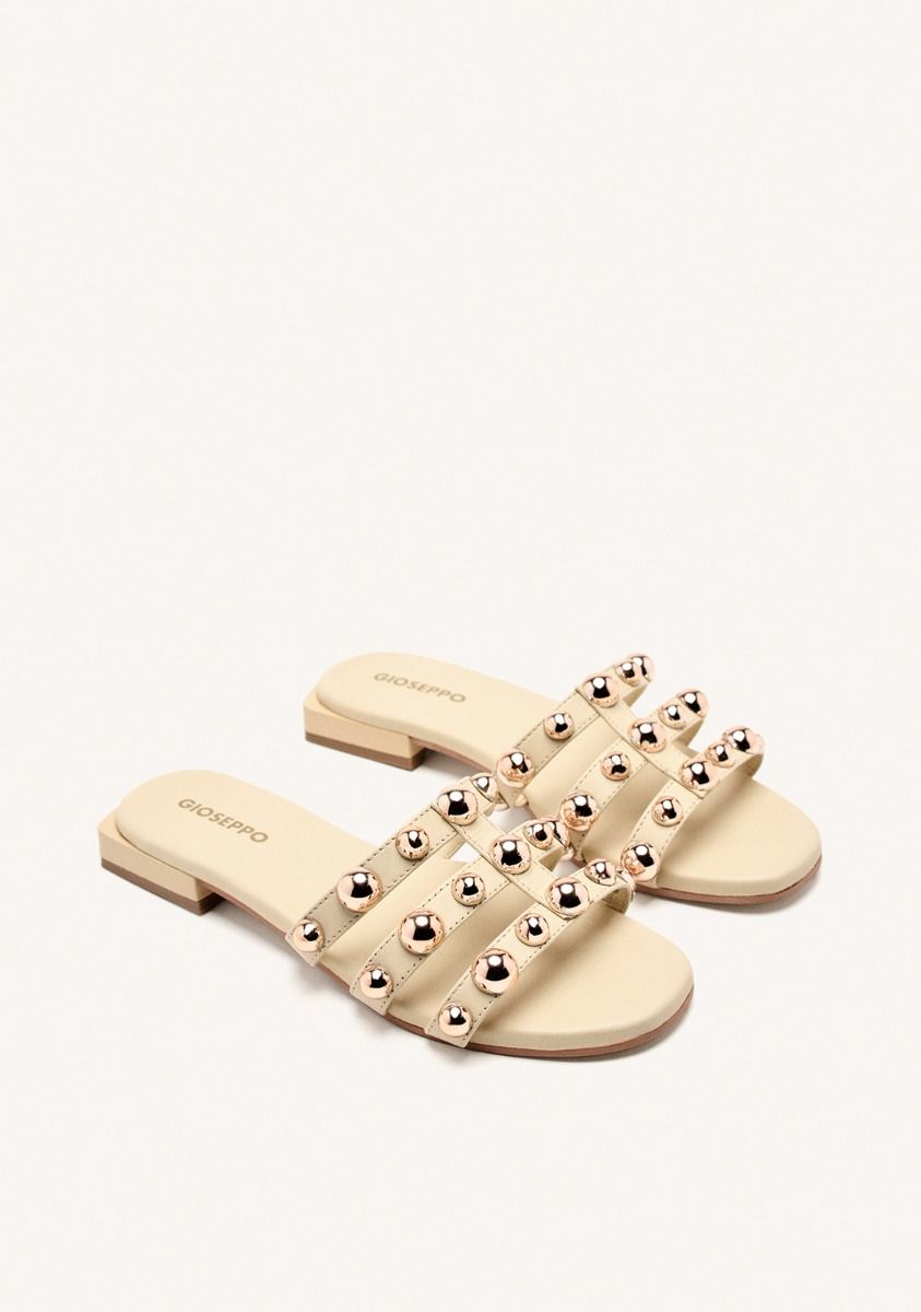 4092-sandalias-tachas-piel-dekorra-off-white-1.jpg