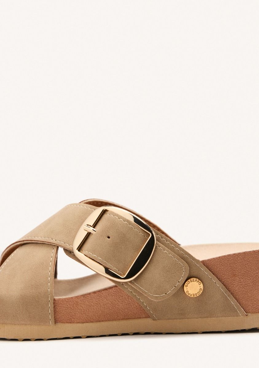 4615-sandalias-hebilla-cu-a-winn-taupe-1.jpg