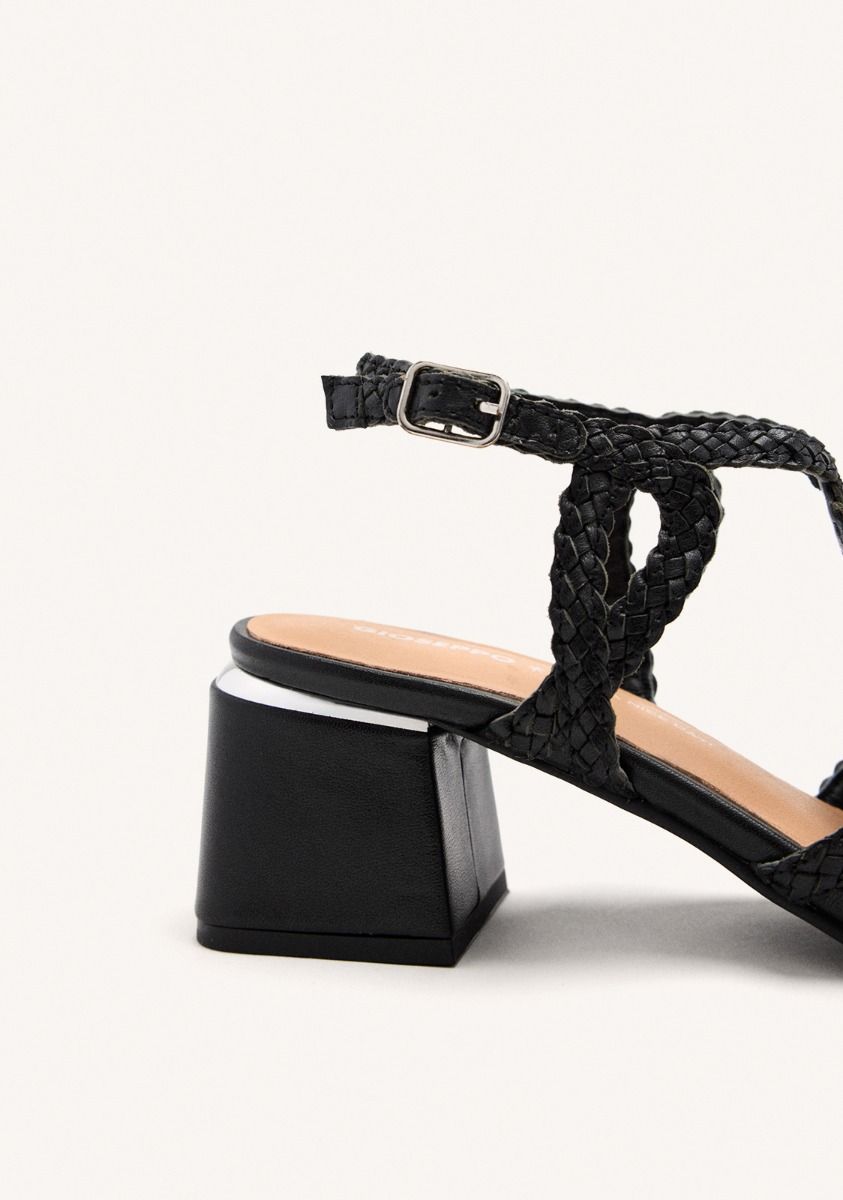 4753-sandalias-piel-trenzada-crescent-negro-1.jpg