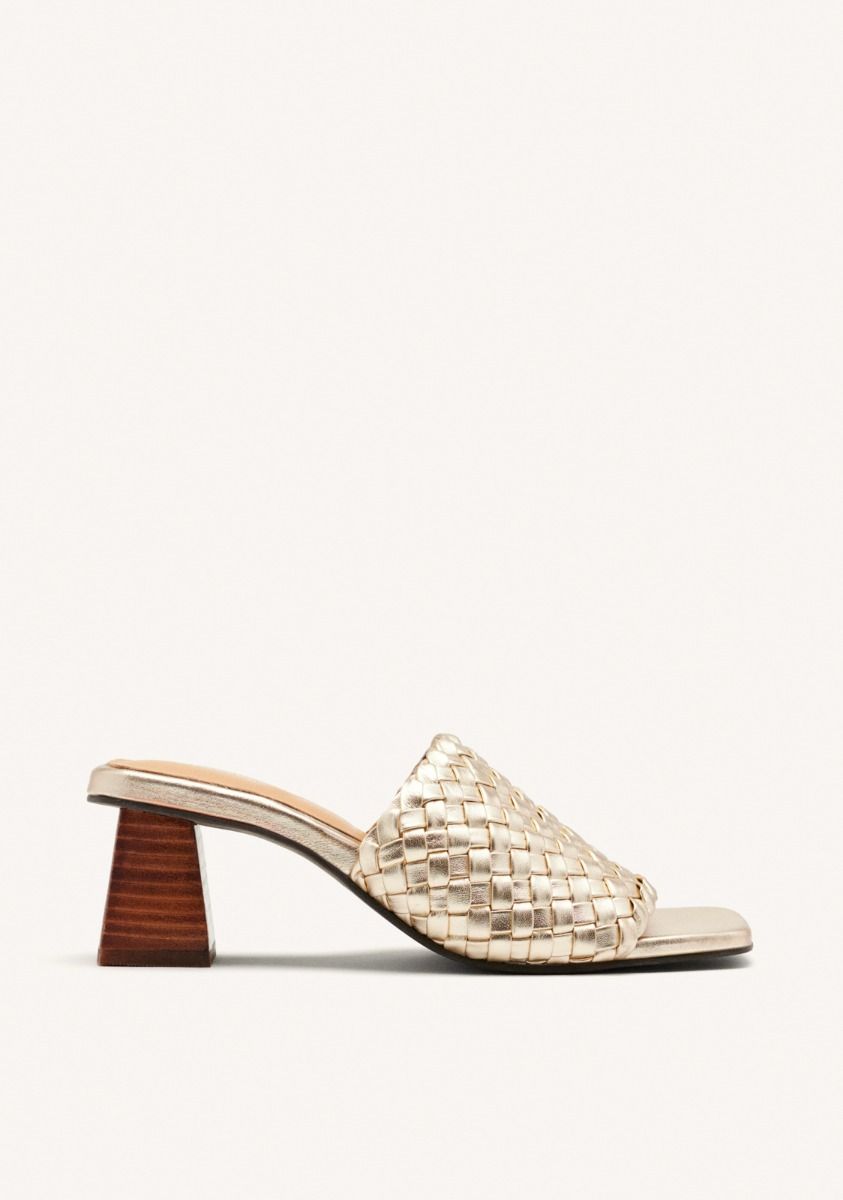 SANDALIAS MULES TACÃN Y PIEL TRENZADA COLRAIN - PLATINO