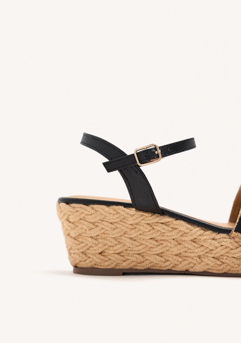 4995-sandalias-bordado-piel-y-cu-a-rafia-candia-negro-1.jpg
