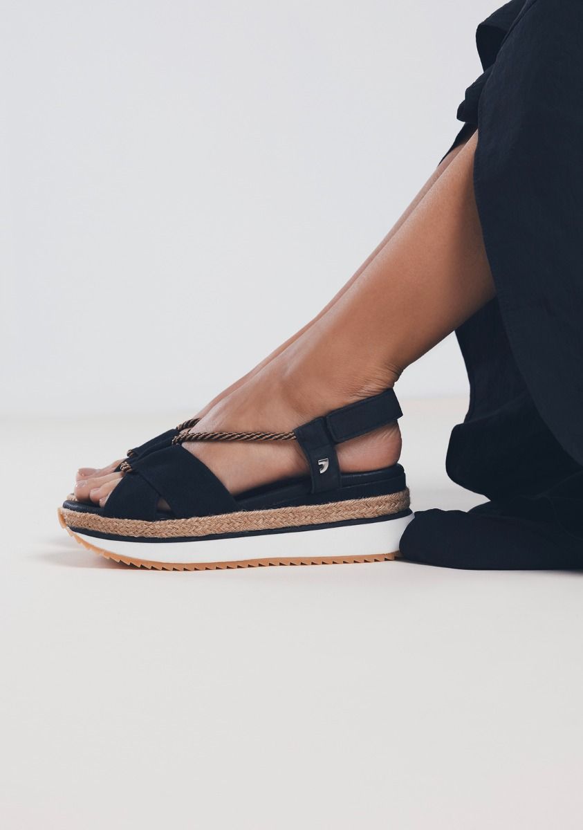 5245-sandalias-deportivas-plataforma-rafia-ironton-negro-1.jpg