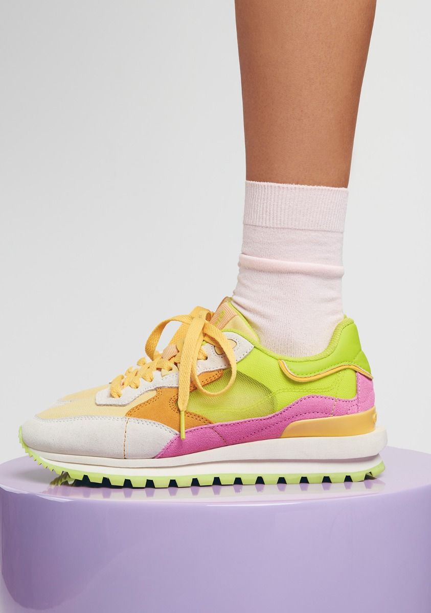 5560-zapatillas-piel-rejilla-iola-amarillo-1.jpg