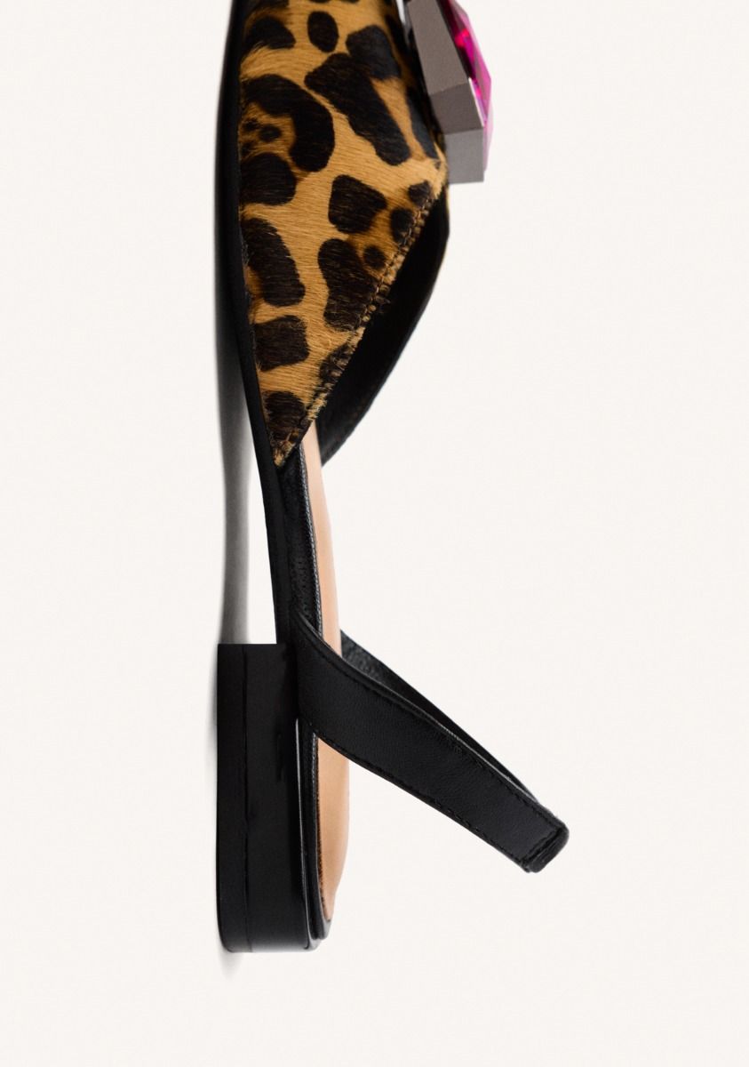 5807-mules-piel-leopardo-hughes-leopardo-1.jpg