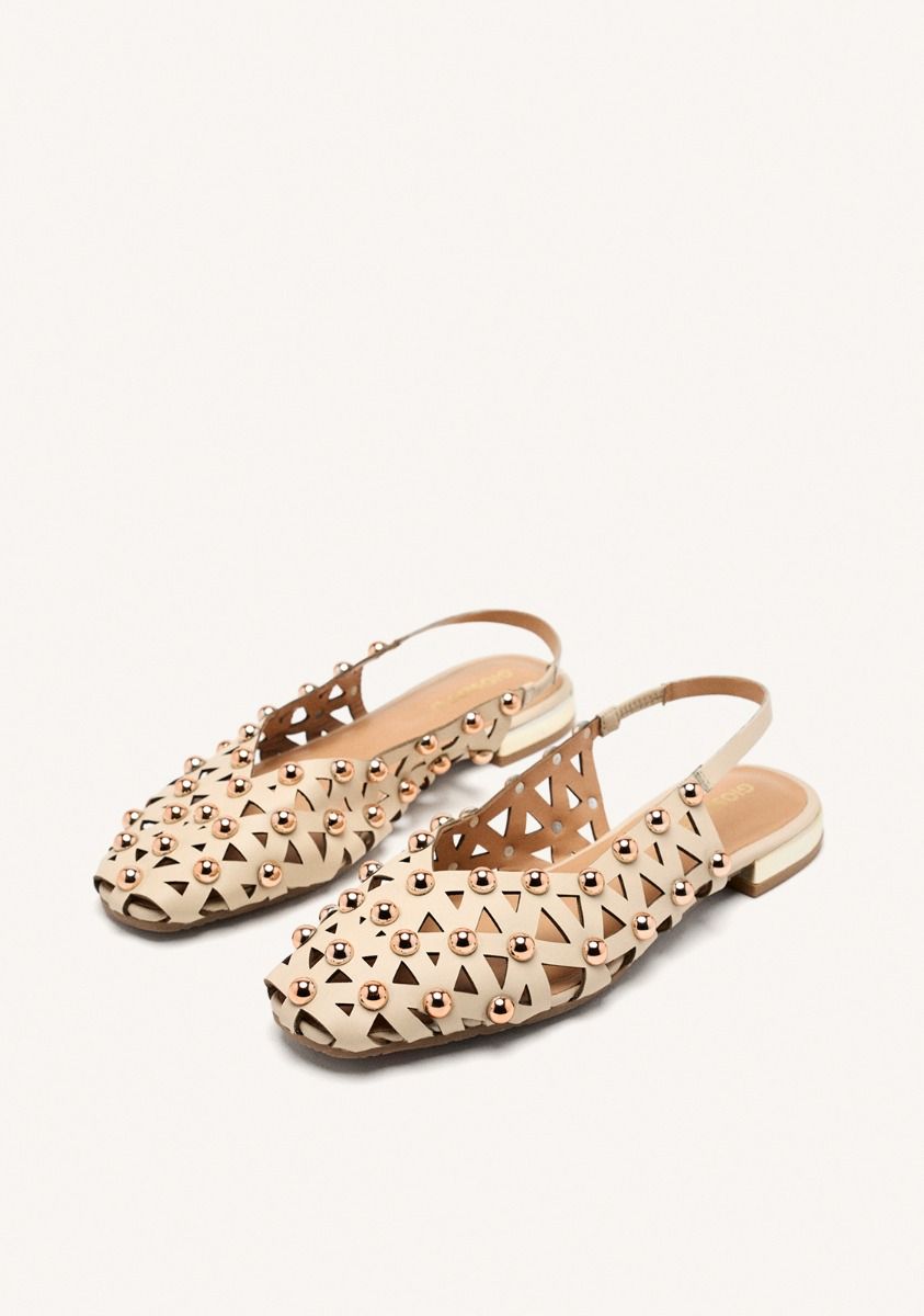 5999-mules-tachas-piel-calamus-off-white-1.jpg