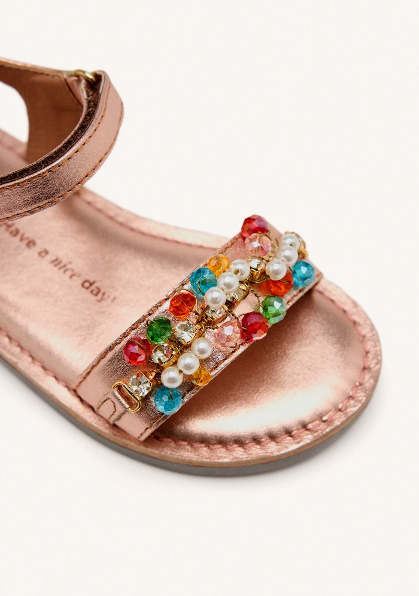 7571-sandalias-abalorios-piel-metalizada-flambeau-oro-rosado-1.jpg