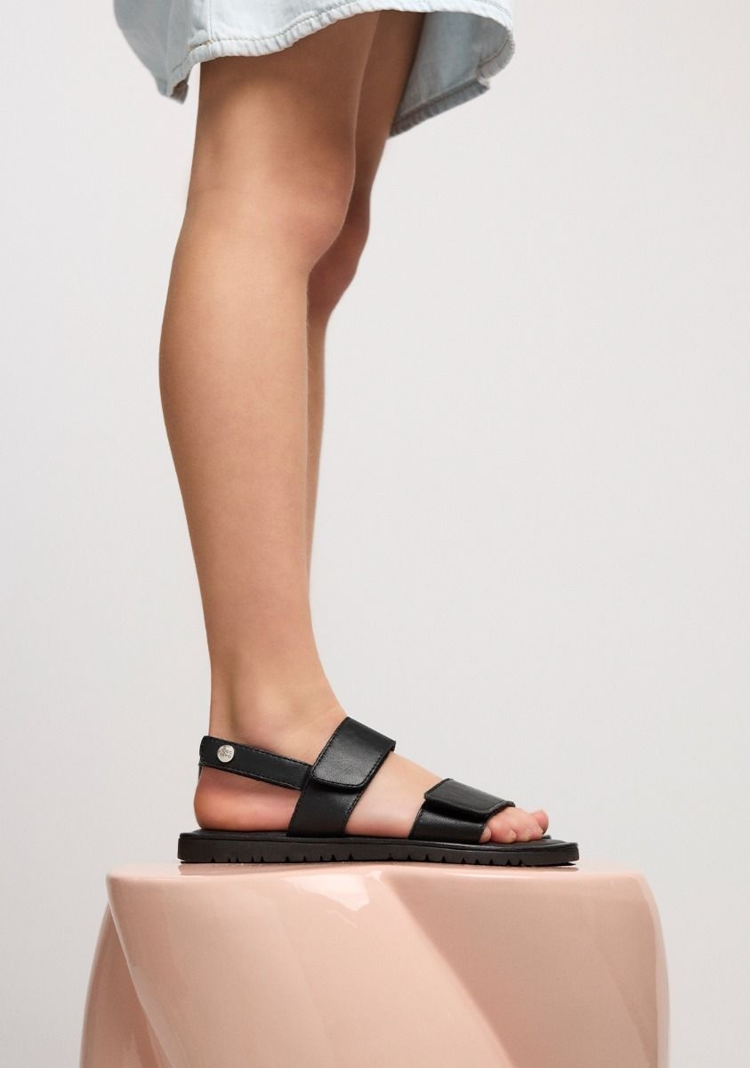 8028-sandalias-piel-rehoboth-negro-1.jpg