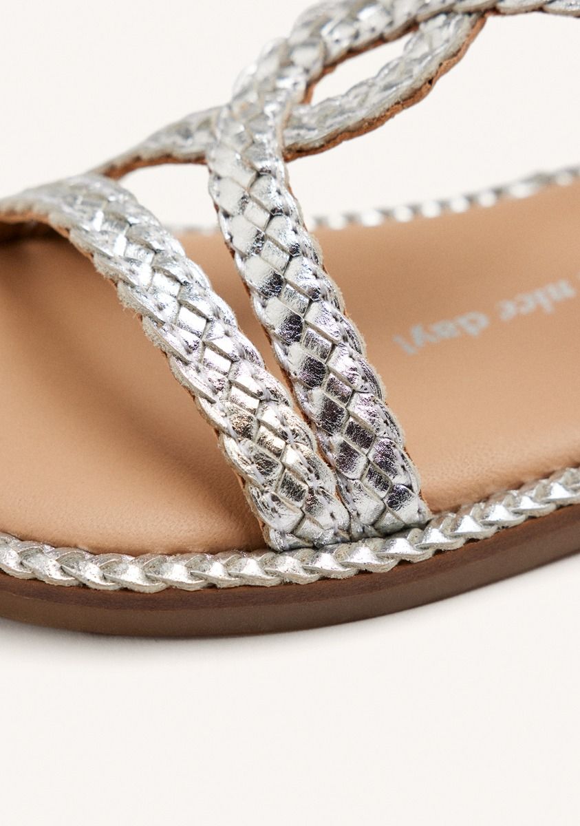8192-sandalias-piel-trenzada-viroqua-plata-1.jpg