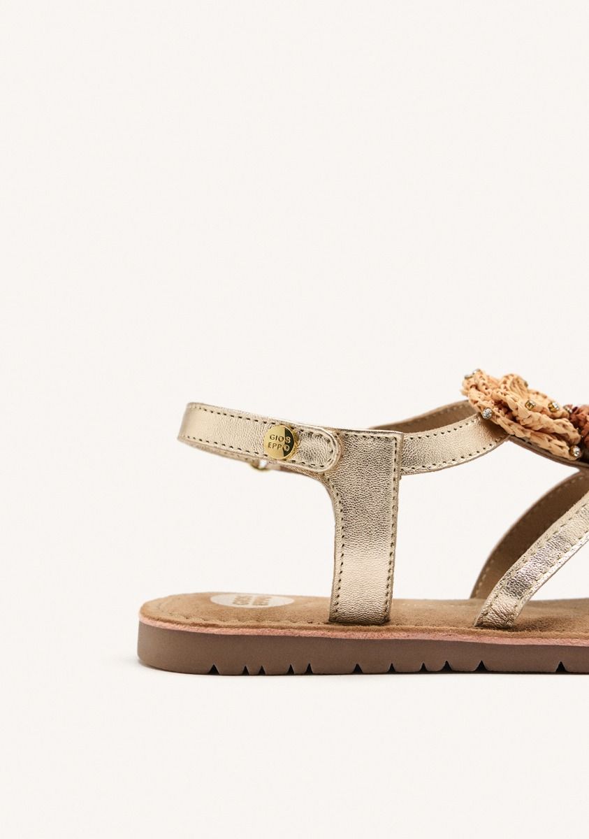 8310-sandalias-flor-piel-metalizada-newry-platino-1.jpg