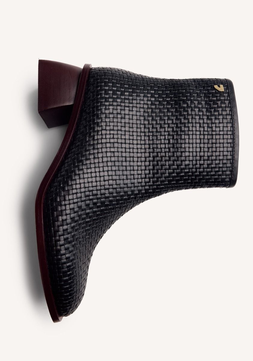 847-botines-piel-trenzada-bexley-negro-1.jpg