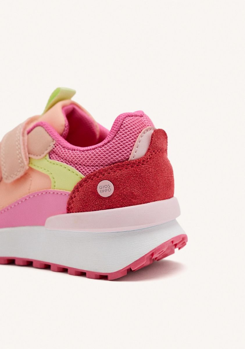 8550-zapatillas-retro-piel-saukvi-fuxia-1.jpg