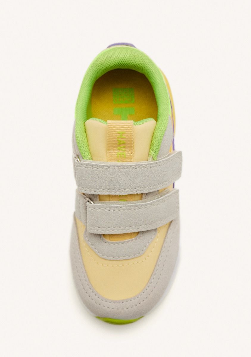 8557-zapatillas-retro-piel-saukvi-amarillo-1.jpg
