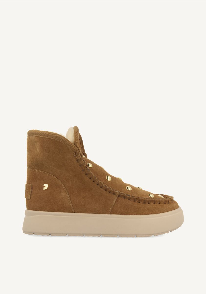 BOTAS AUSTRALIANAS TACHUELAS PIEL SCHODACK - CUERO