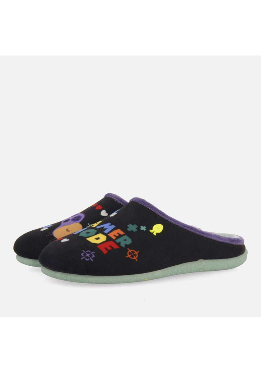 ZAPATILLAS DE CASA ESTAMPADO GAMING BLEIBERG - NEGRO