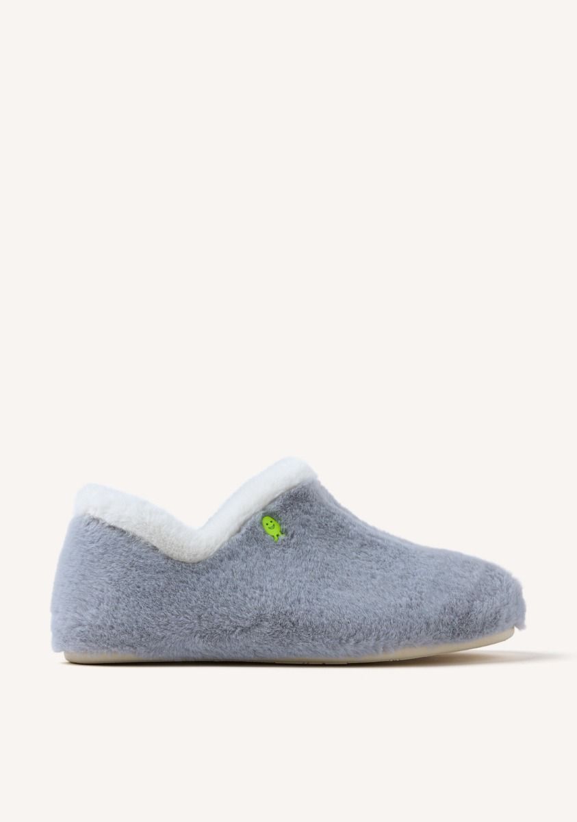 ZAPATILLAS DE CASA ABOTINADAS PELO KERRICK - GRIS