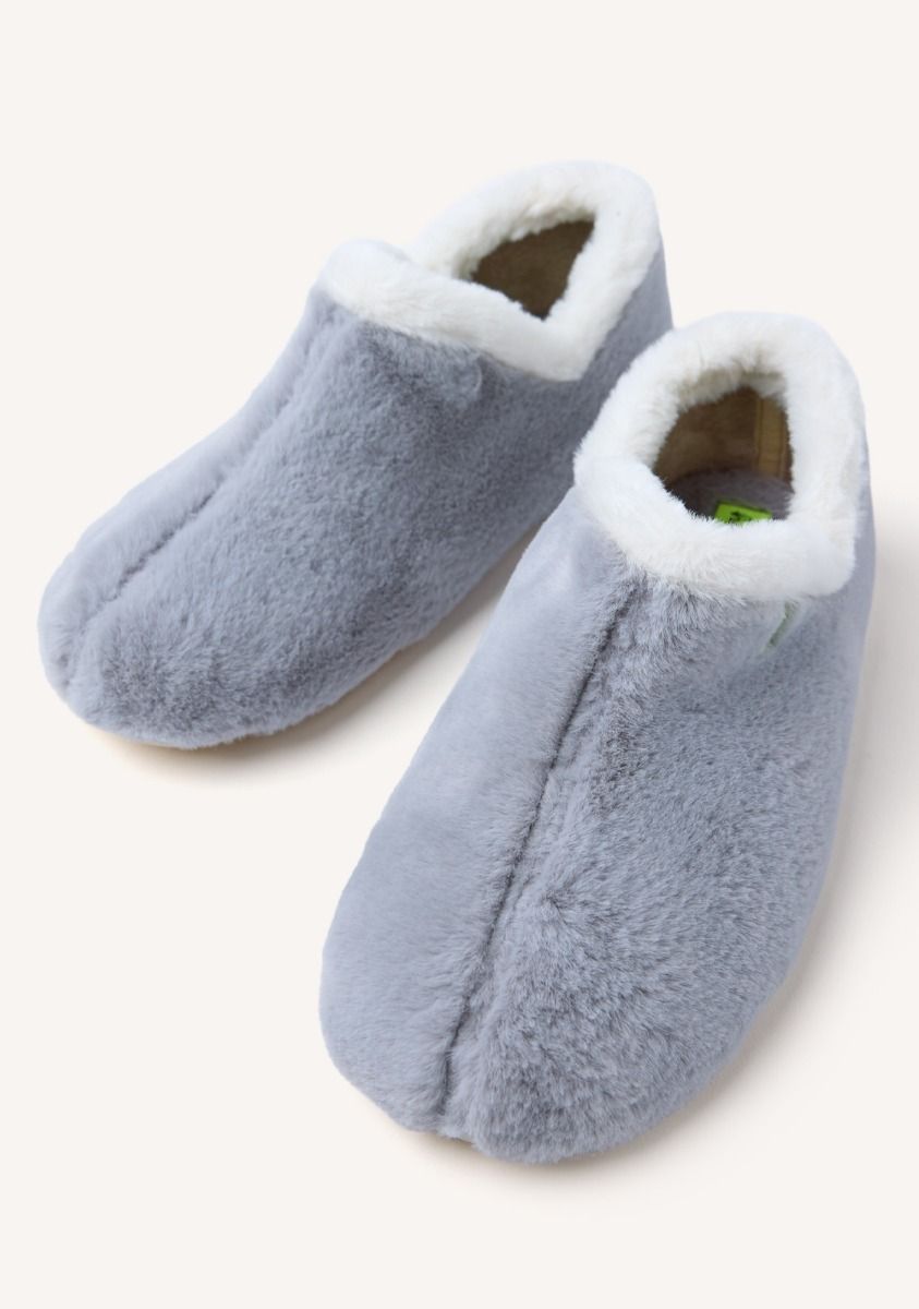 935-zapatillas-de-casa-abotinadas-pelo-kerrick-gris-1.jpg